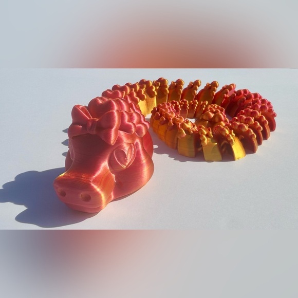 3D-printed "Flexi Diamond Dragon with heart - Picture 6 of 13